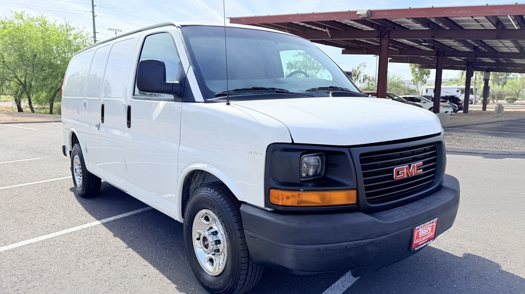 2015 GMC Savana Image 7