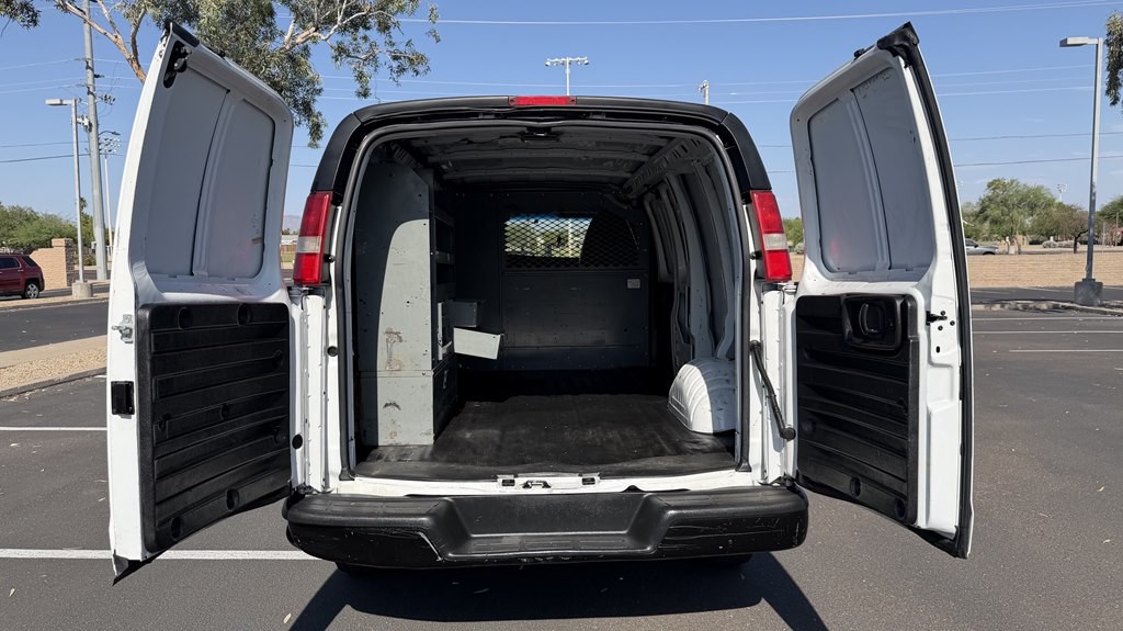 2013 Chevrolet Express Image 5