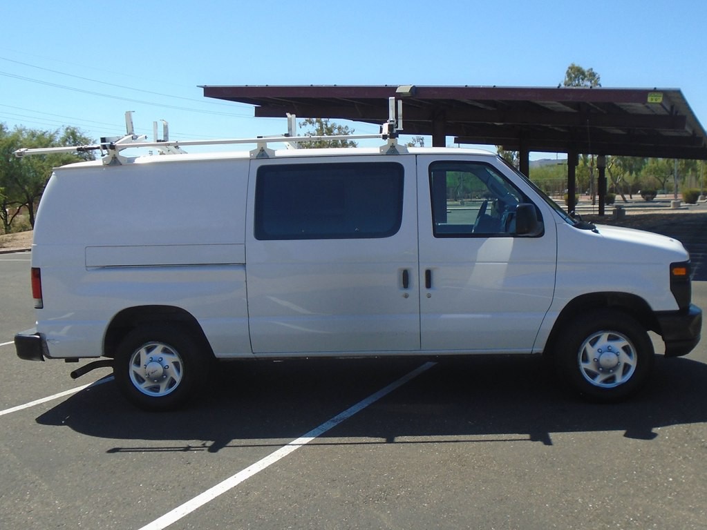 2010 Ford Econoline Image 6