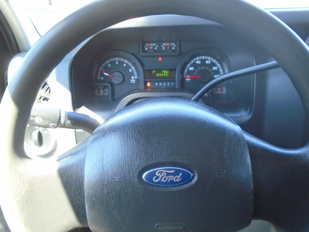 2010 Ford Econoline Image 14
