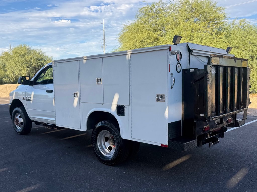 2015 RAM 3500 Image 3