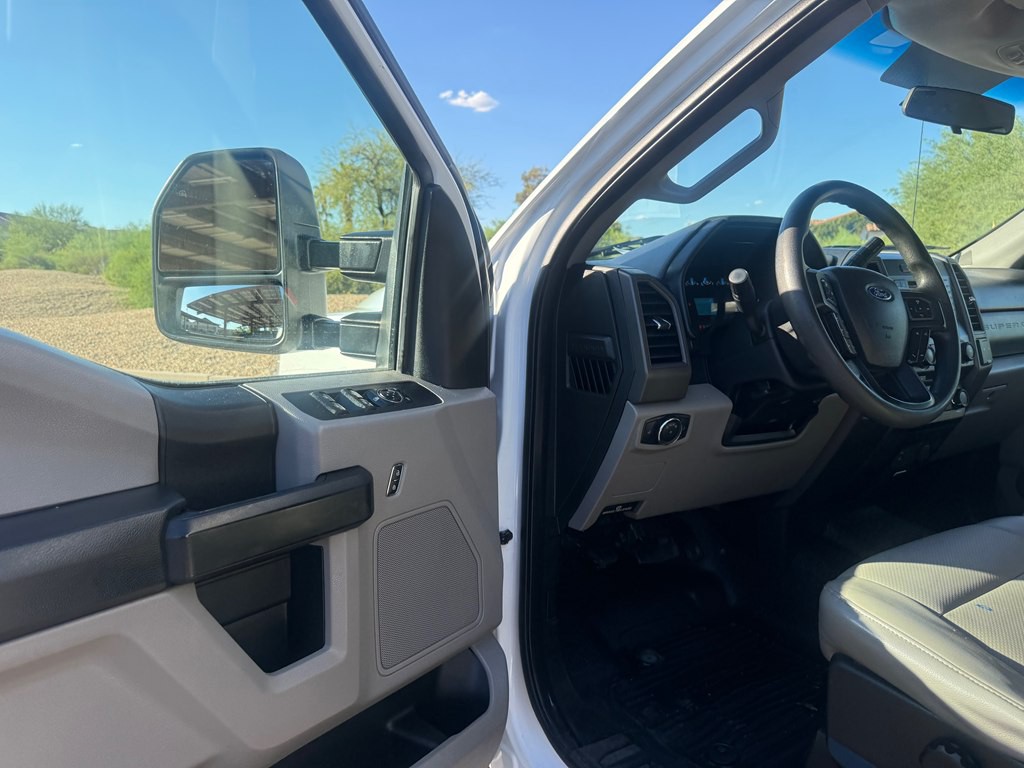 2018 Ford F-350 Image 9