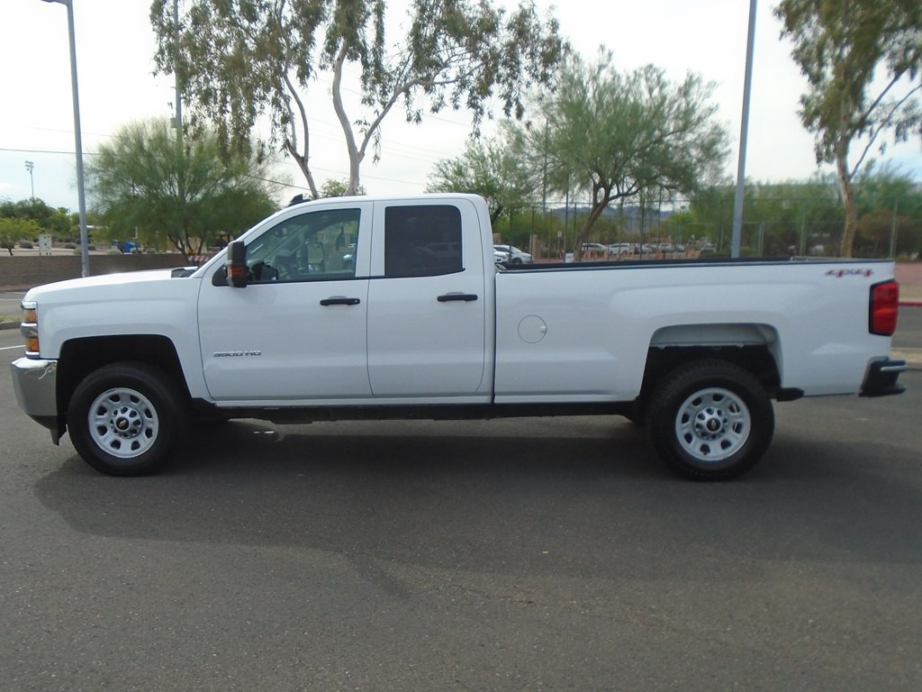 2015 Chevrolet Silverado 1500 Image 2