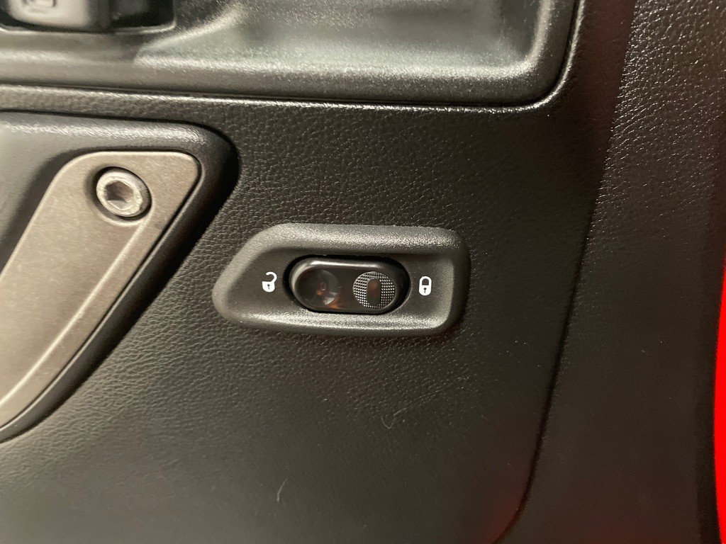 2018 Jeep Wrangler Unlimited Image 32