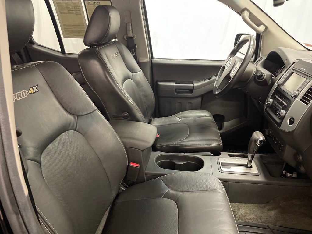 2015 Nissan Xterra Image 16