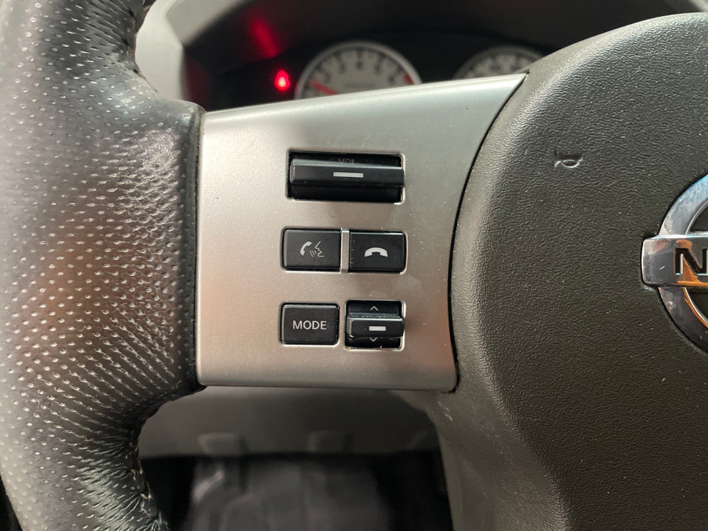 2015 Nissan Xterra Image 32