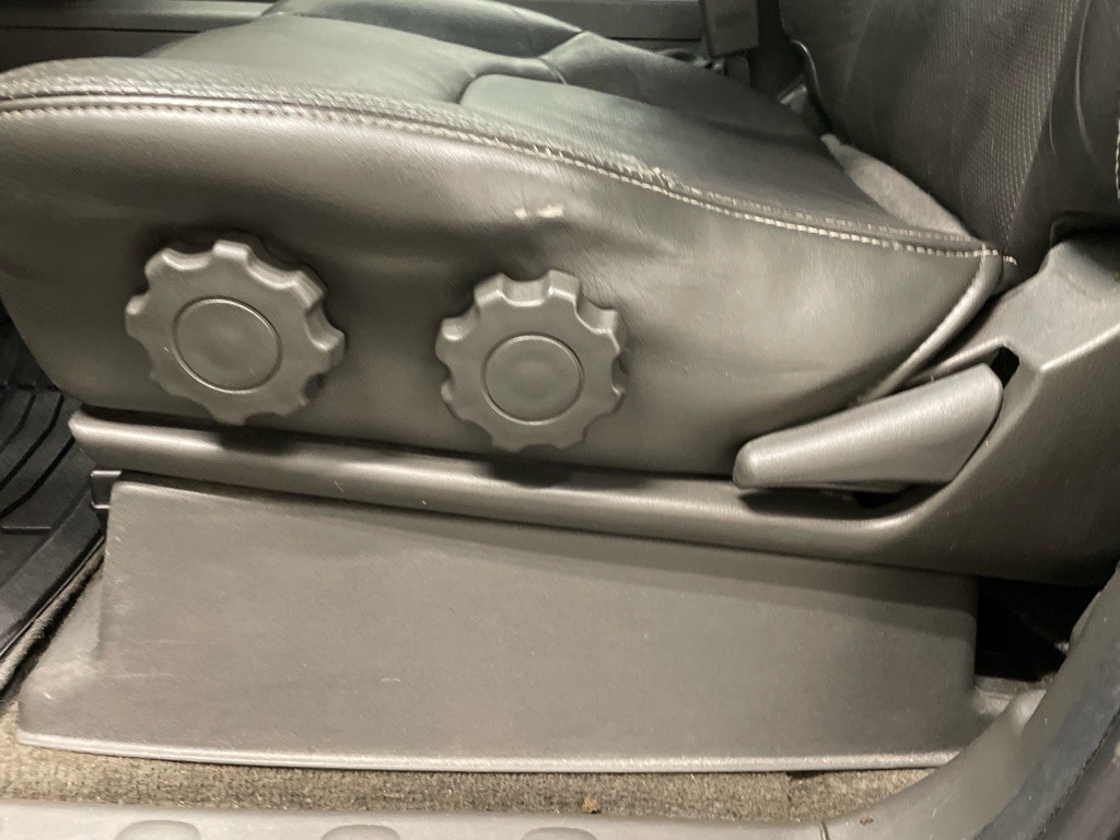 2015 Nissan Xterra Image 35
