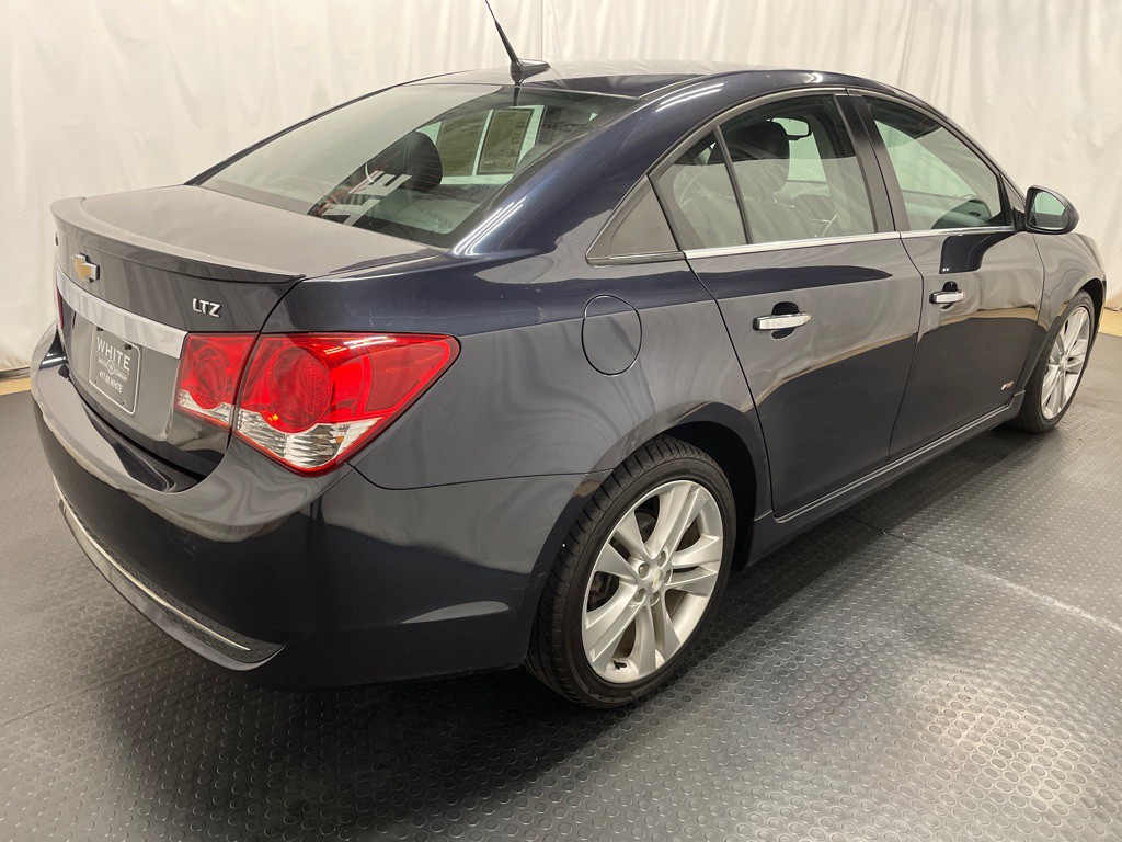 2014 Chevrolet Cruze Image 4