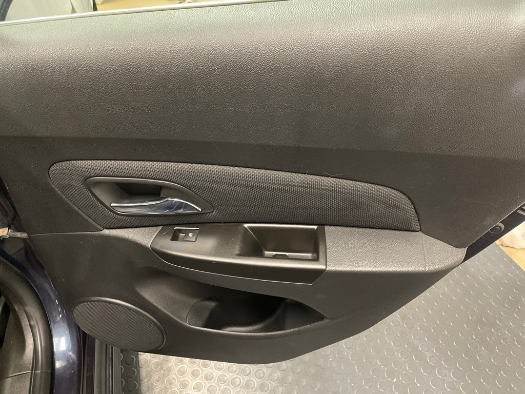 2014 Chevrolet Cruze Image 23