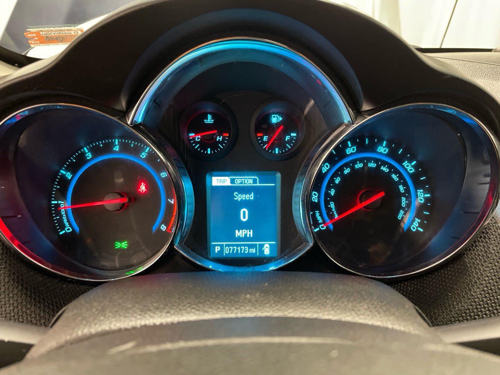 2014 Chevrolet Cruze Image 25