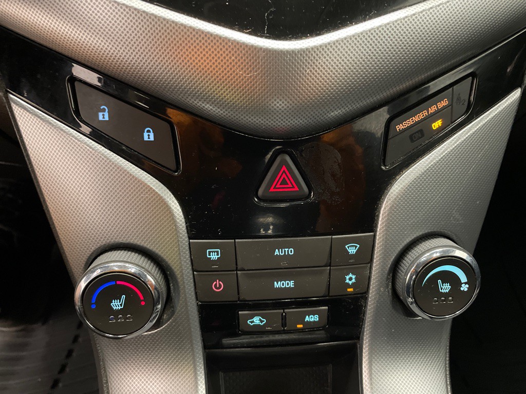 2014 Chevrolet Cruze Image 29