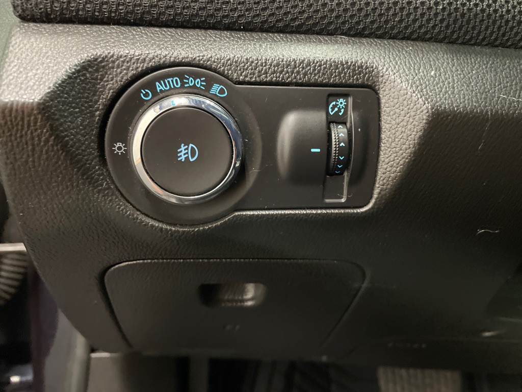 2014 Chevrolet Cruze Image 32