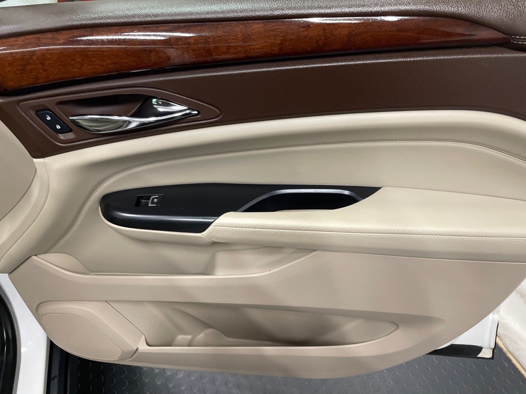 2015 Cadillac SRX Image 19