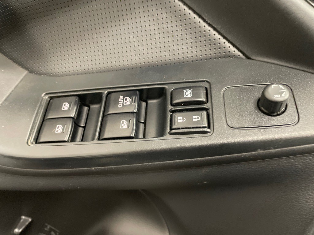 2015 Subaru Forester Image 32