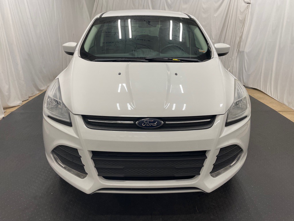 2016 Ford Escape Image 2