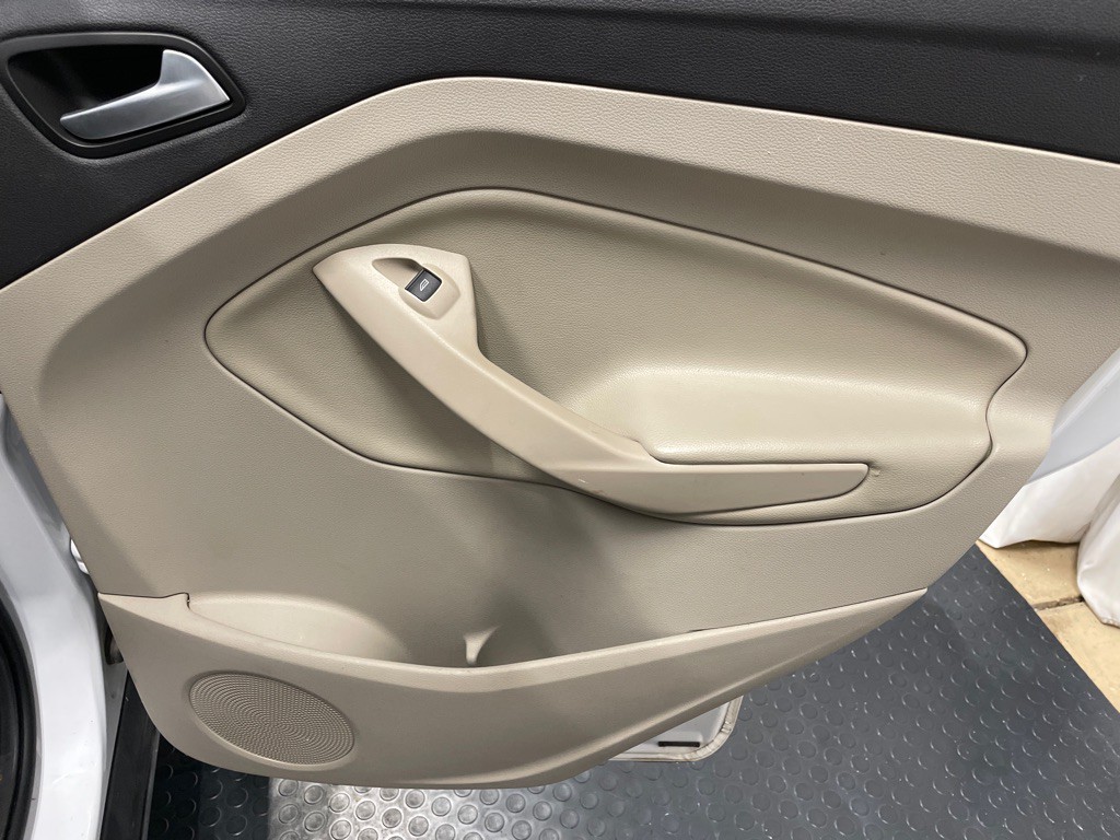 2016 Ford Escape Image 23