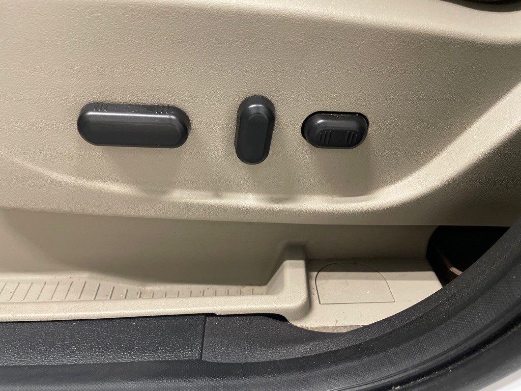 2016 Ford Escape Image 35