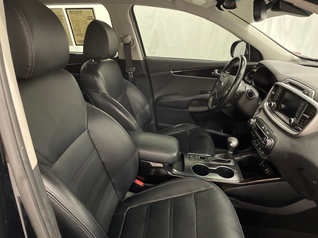 2019 Kia Sorento Image 16