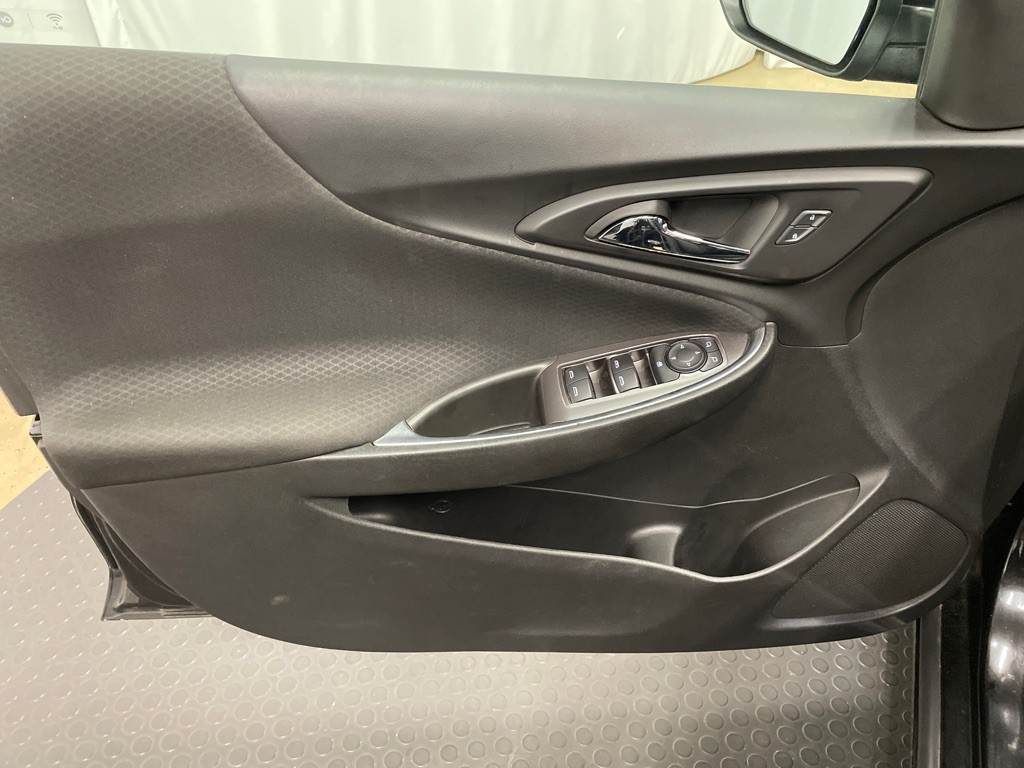 2019 Chevrolet Malibu Image 11