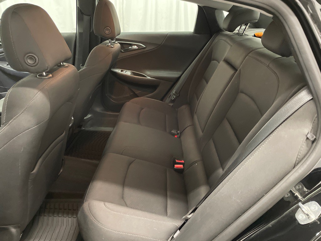 2019 Chevrolet Malibu Image 12