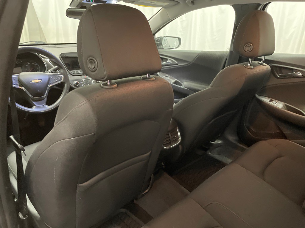 2019 Chevrolet Malibu Image 14