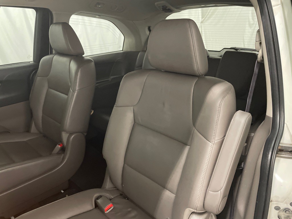2014 Honda Odyssey Image 13