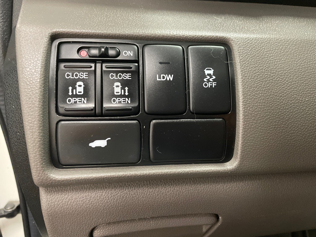 2014 Honda Odyssey Image 34