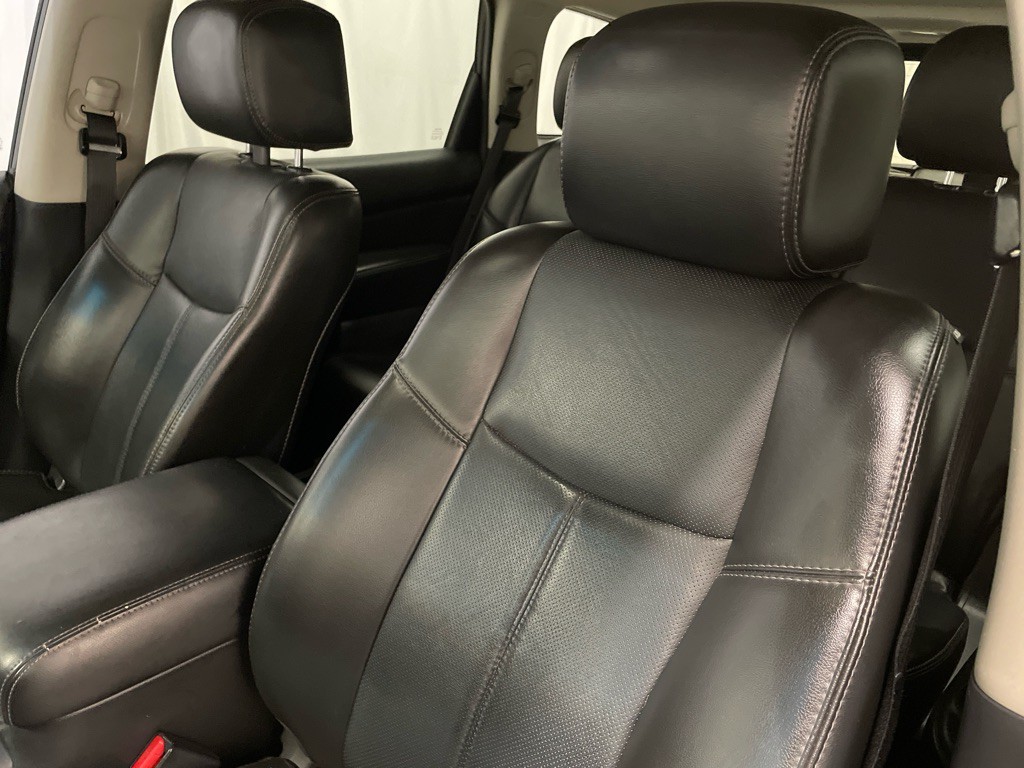 2014 Nissan Pathfinder Image 9
