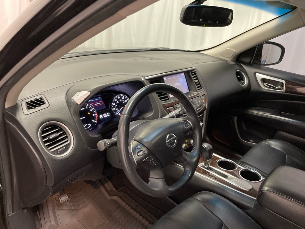 2014 Nissan Pathfinder Image 38