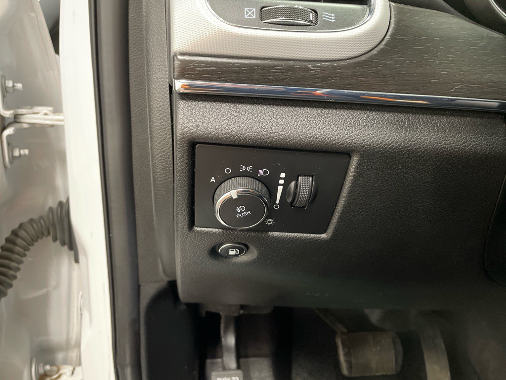 2018 Jeep Grand Cherokee Image 34