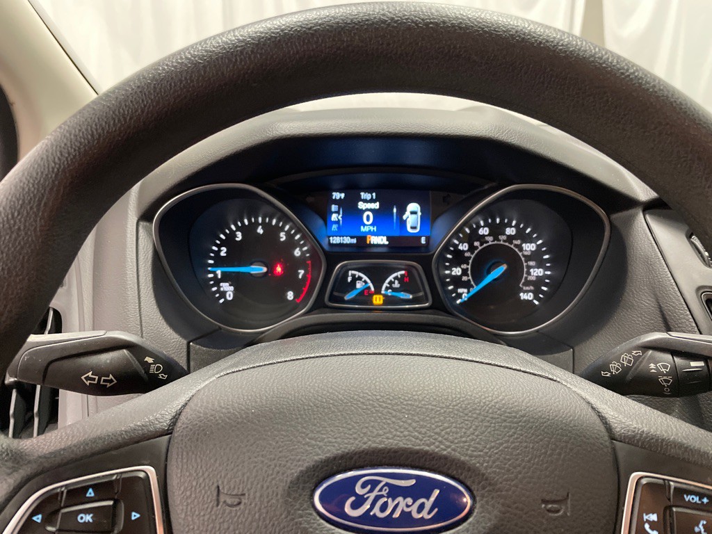 2017 Ford Focus Image 25