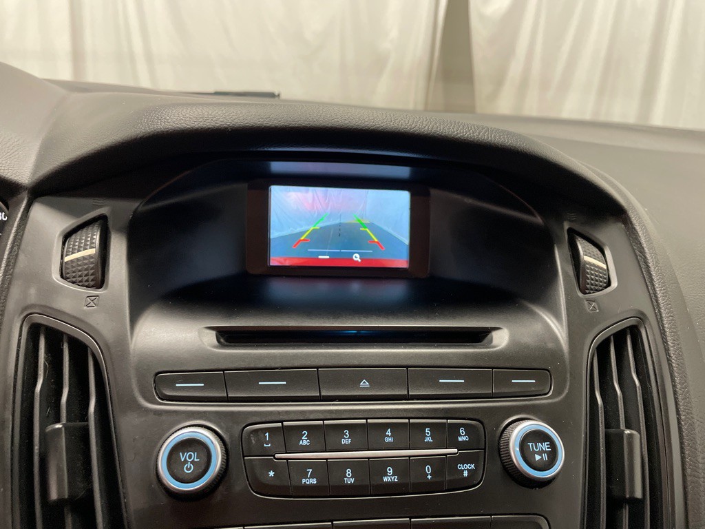 2017 Ford Focus Image 26