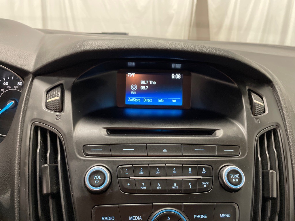 2017 Ford Focus Image 27