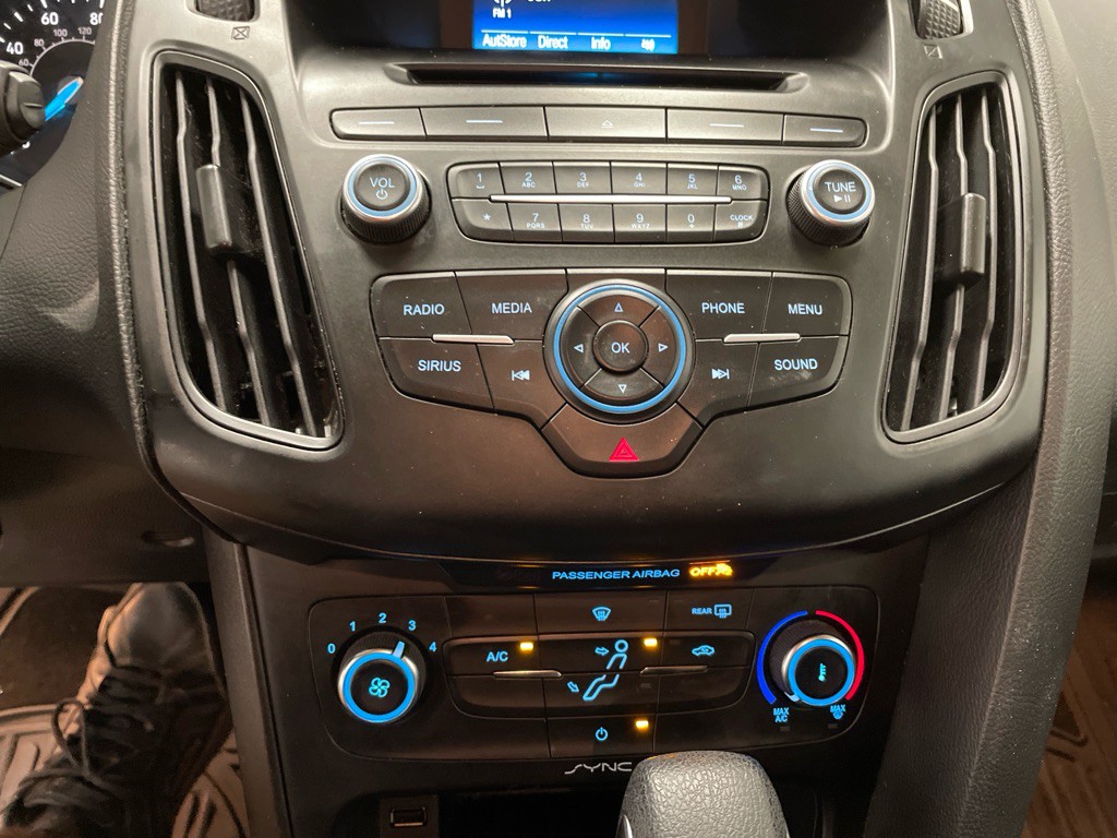 2017 Ford Focus Image 28