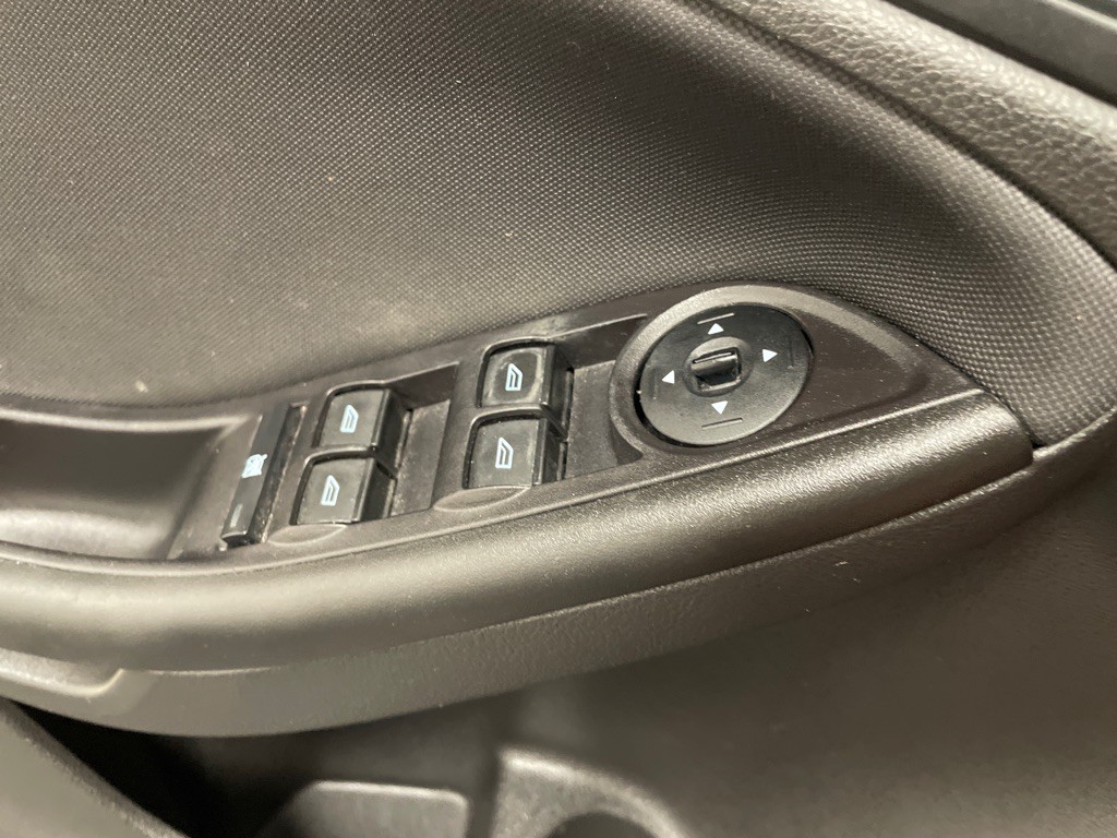 2017 Ford Focus Image 33