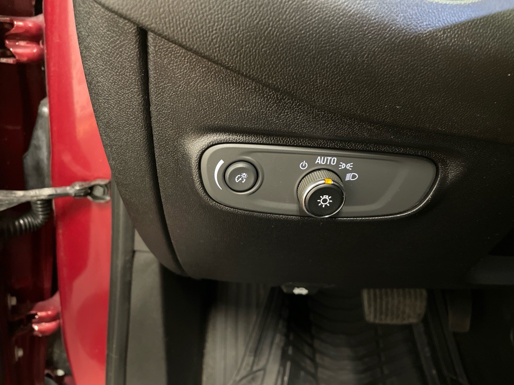 2018 Chevrolet Equinox Image 32