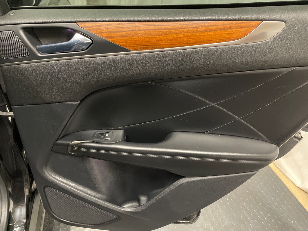 2015 Lincoln MKC Image 23