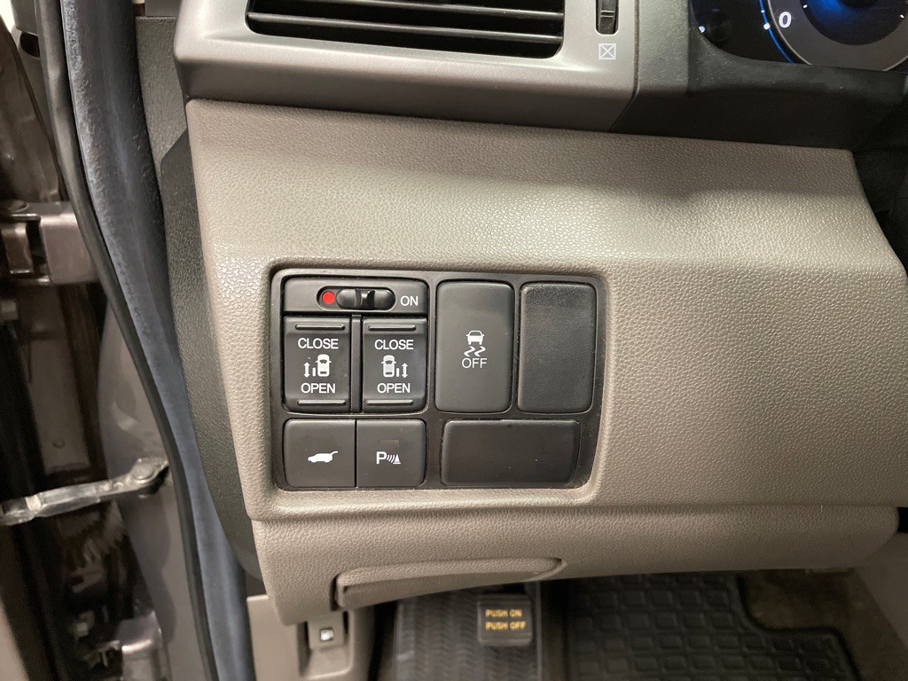 2012 Honda Odyssey Image 31