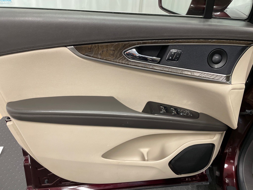 2017 Lincoln MKX Image 11