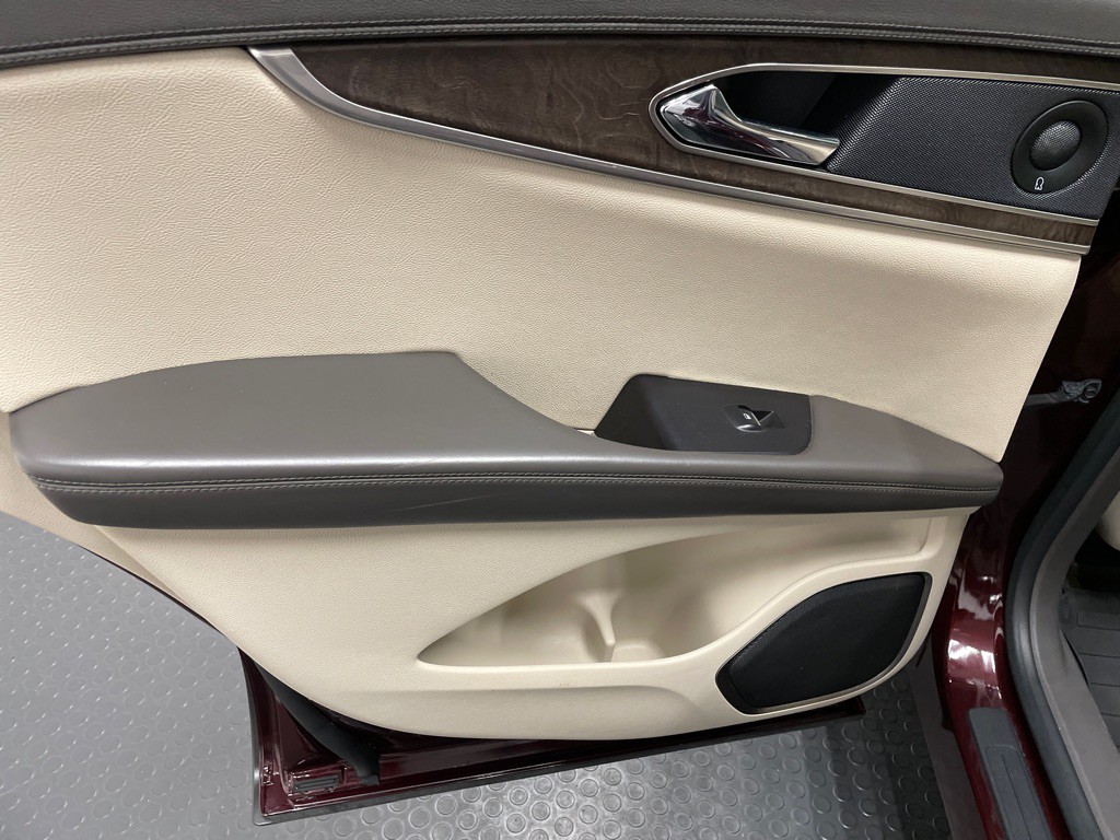 2017 Lincoln MKX Image 15
