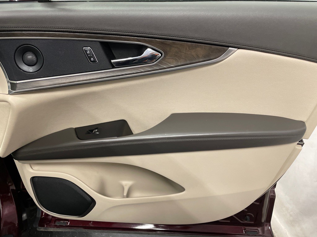 2017 Lincoln MKX Image 19