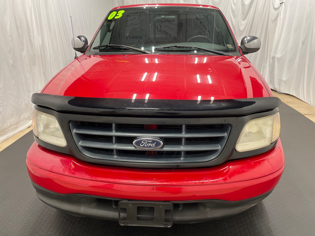 2003 Ford F-150 Image 2