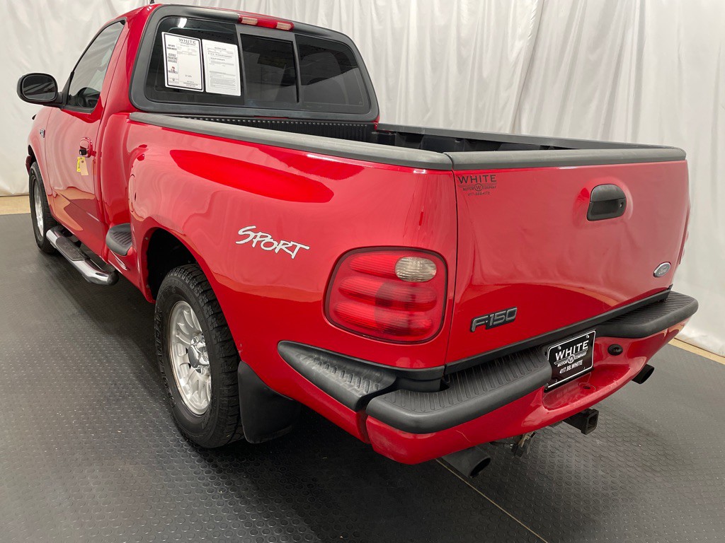 2003 Ford F-150 Image 6