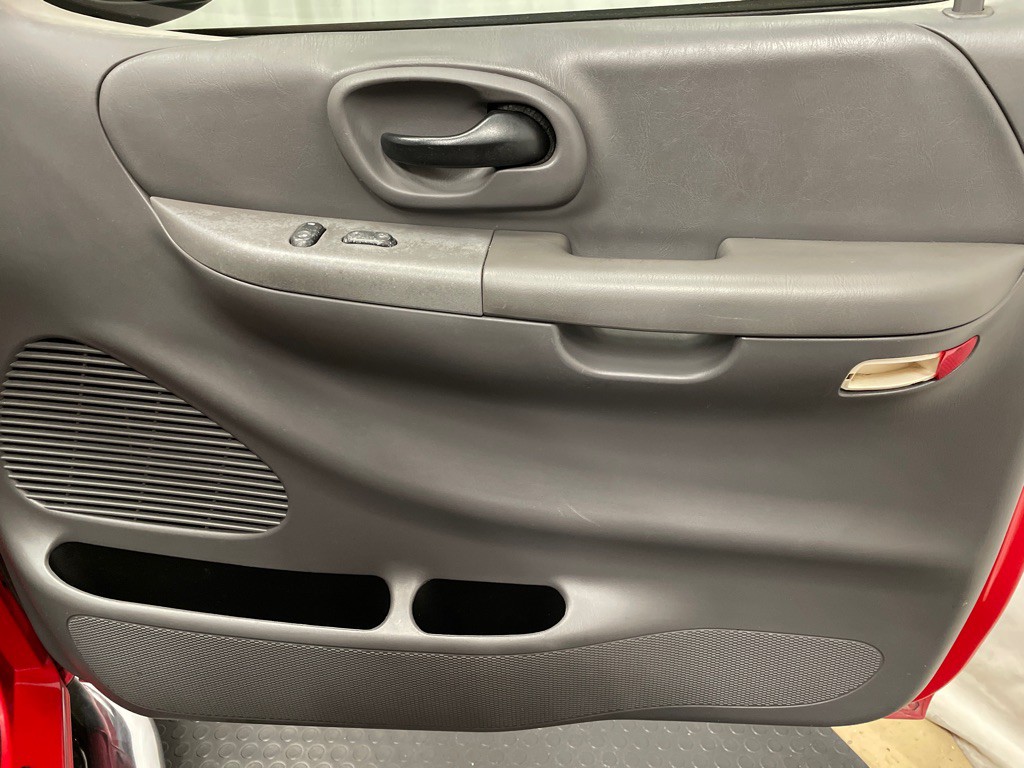 2003 Ford F-150 Image 16