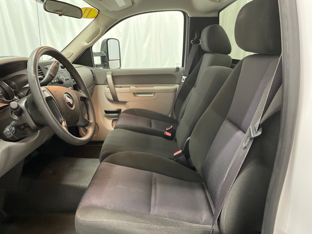 2011 GMC Sierra Image 9