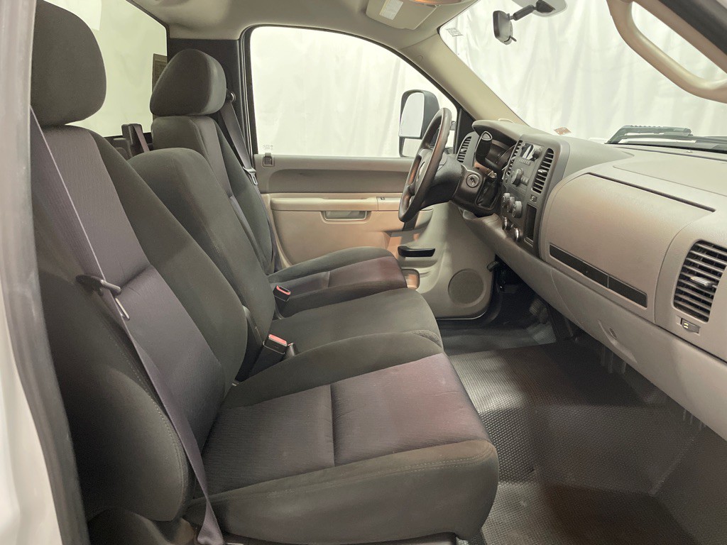 2011 GMC Sierra Image 13