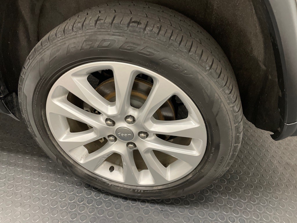 2017 Jeep Grand Cherokee Image 7