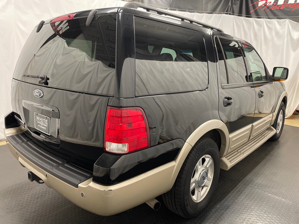 2005 Ford Expedition Image 4