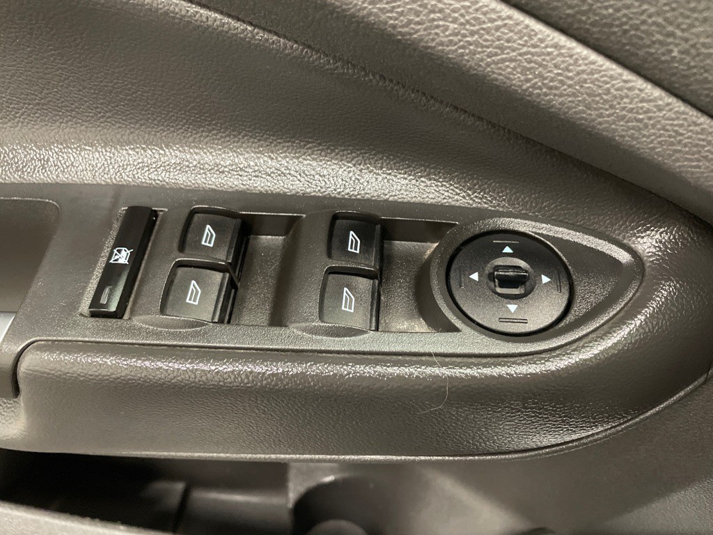 2015 Ford Escape Image 34
