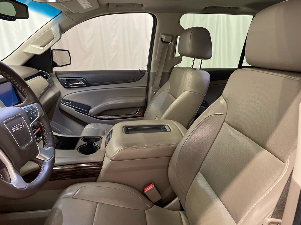 2015 GMC Yukon Image 9